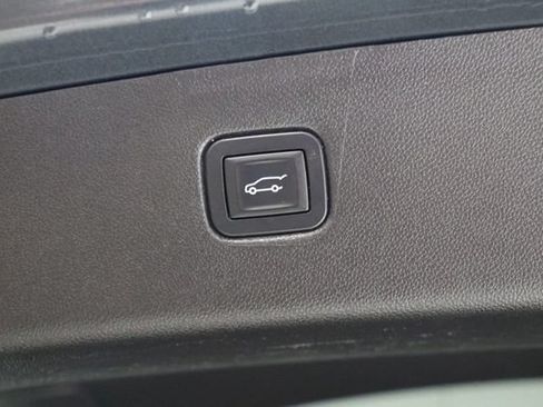 Used 2020 Chevrolet Blazer LT AWD/4WD image 33