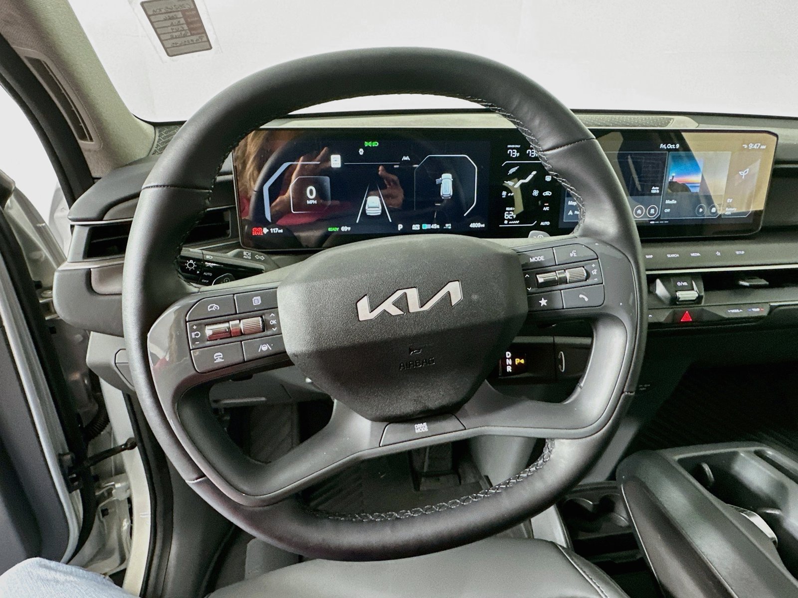 Used 2026 Kia EV9 Light RWD image 12