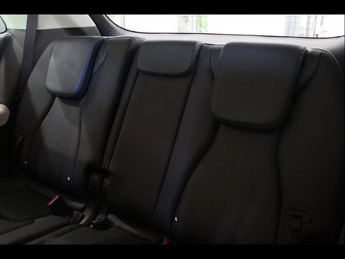 Used 2022 Kia Carnival EX FWD image 18