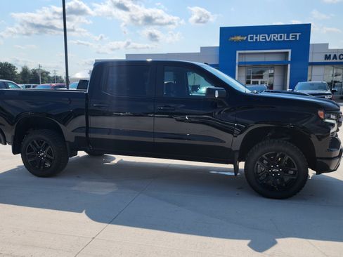 Used 2026 Chevrolet Silverado 1500 LT Trail Boss w/ LT Trail Boss Premium Package AWD/4WD image 4