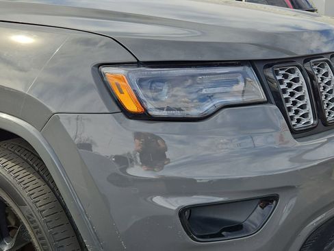 Used 2022 Jeep Grand Cherokee Laredo X image 8