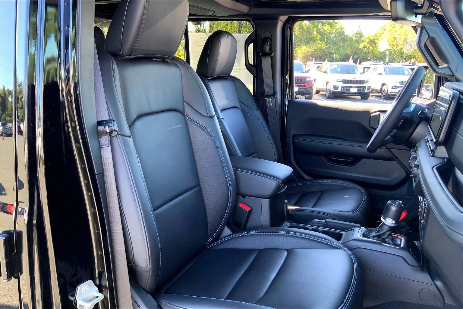 Certified 2024 Jeep Wrangler High Altitude AWD/4WD image 7