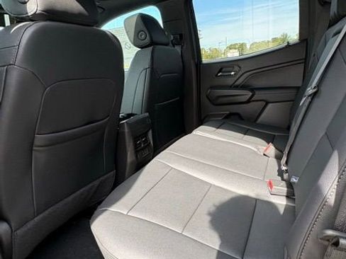 New 2026 GMC Canyon Elevation w/ Convenience Package image 15