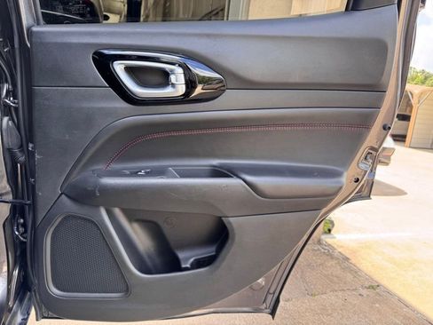 Used 2024 Jeep Compass Trailhawk image 19