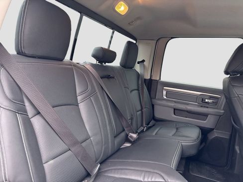 Used 2020 RAM 1500 Classic SLT w/ Luxury Group RWD image 26