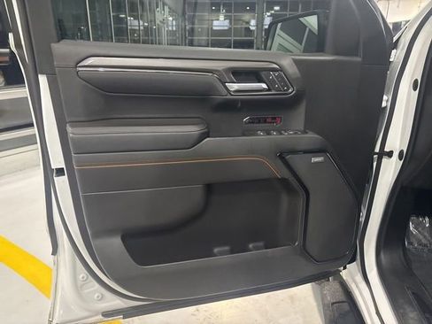 Used 2022 GMC Sierra 1500 AT4 w/ AT4 Premium Package AWD/4WD image 14