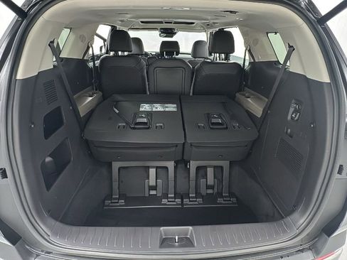 New 2026 Kia Carnival SX FWD image 17