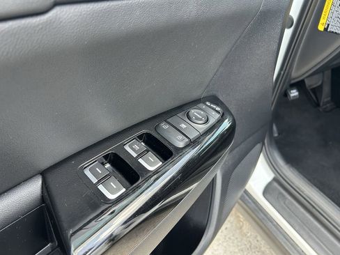 Used 2021 Kia Sportage EX FWD image 11