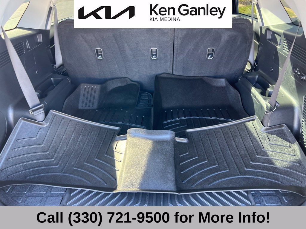 Certified 2024 Kia Sorento S w/ Panoramic Sunroof Package AWD/4WD image 50