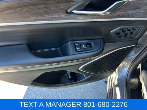 Used 2024 Jeep Grand Cherokee Limited 4xe w/ Trailer Tow Package AWD/4WD image 33