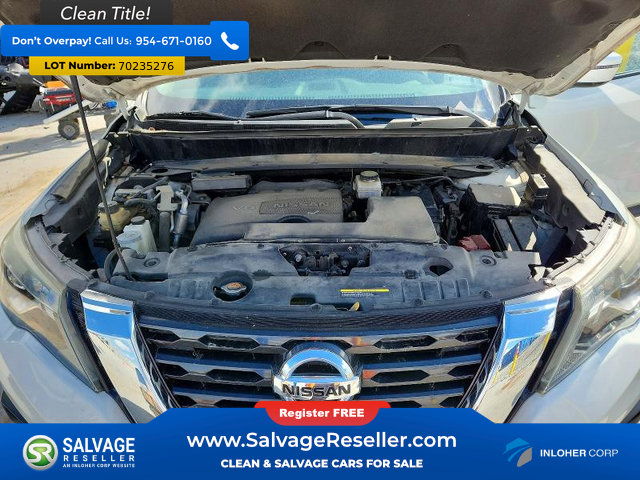 Used 2018 Nissan Pathfinder SV AWD/4WD image 16