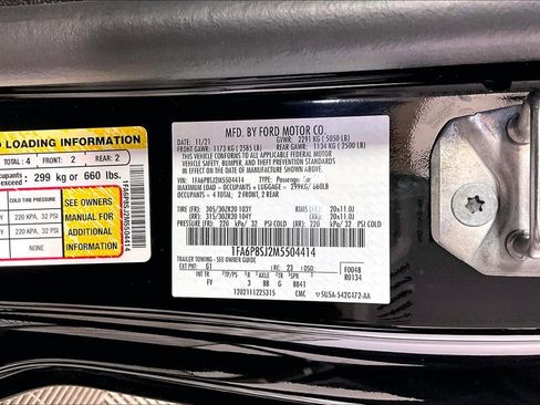 Used 2021 Ford Mustang Shelby GT500 w/ Technology Package image 32