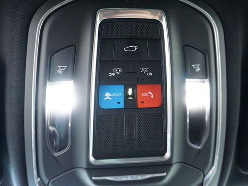 Certified 2022 Jeep Grand Cherokee L Laredo AWD/4WD image 35