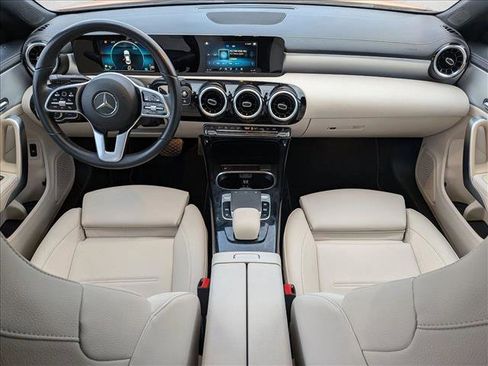 Used 2020 Mercedes-Benz CLA 250 image 19