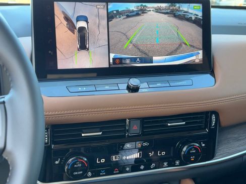 New 2026 Nissan Rogue Platinum image 25