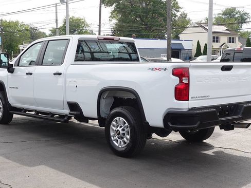 Used 2025 Chevrolet Silverado 2500 W/T AWD/4WD image 2