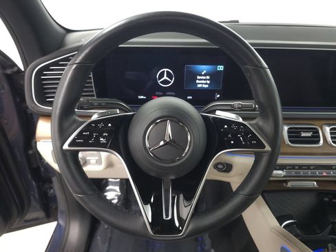 Used 2024 Mercedes-Benz GLE 450e 4MATIC w/ AMG Line Exterior image 12