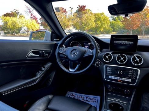 Used 2017 Mercedes-Benz CLA 250 image 35
