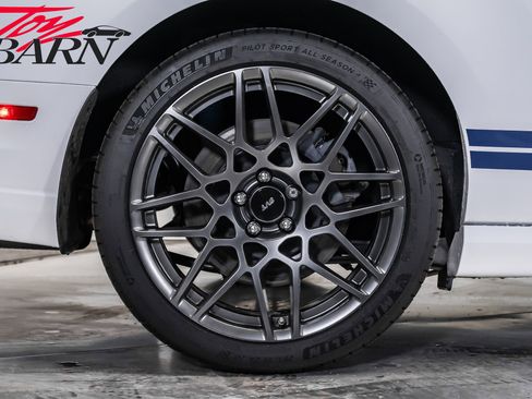 Used 2014 Ford Mustang Shelby GT500 w/ Equipment Group 821A image 15