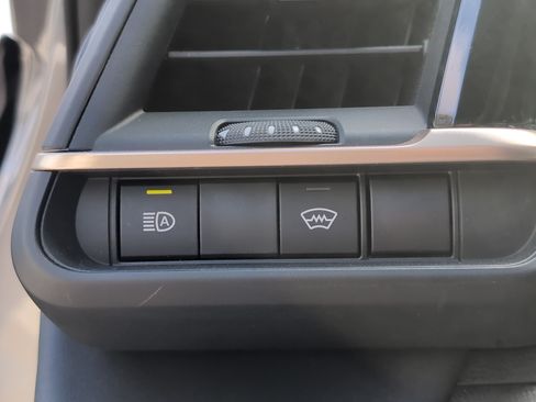 Certified 2024 Toyota Crown AWD/4WD image 39
