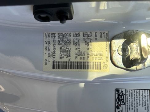 Used 2018 Nissan Titan SV w/ SV Convenience Package AWD/4WD image 46