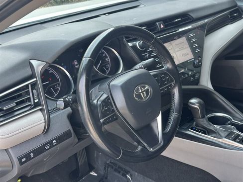 Used 2020 Toyota Camry XLE w/ Carpet Mat Package FWD image 8