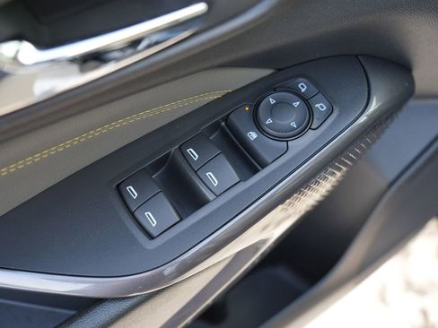 Used 2024 Chevrolet Trax ACTIV w/ Driver Confidence Package image 16