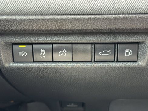 Used 2025 Toyota Camry LE FWD image 43