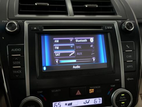 Used 2012 Toyota Camry XLE w/ Leather Pkg FWD image 21