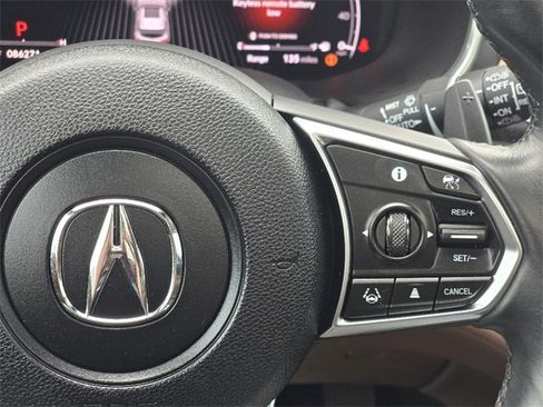 Used 2023 Acura MDX SH-AWD w/ Technology Package image 17