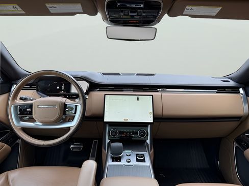 Certified 2023 Land Rover Range Rover Long Wheelbase Autobiography AWD/4WD image 9