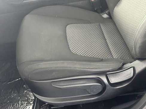 Used 2023 Kia Sportage LX image 16