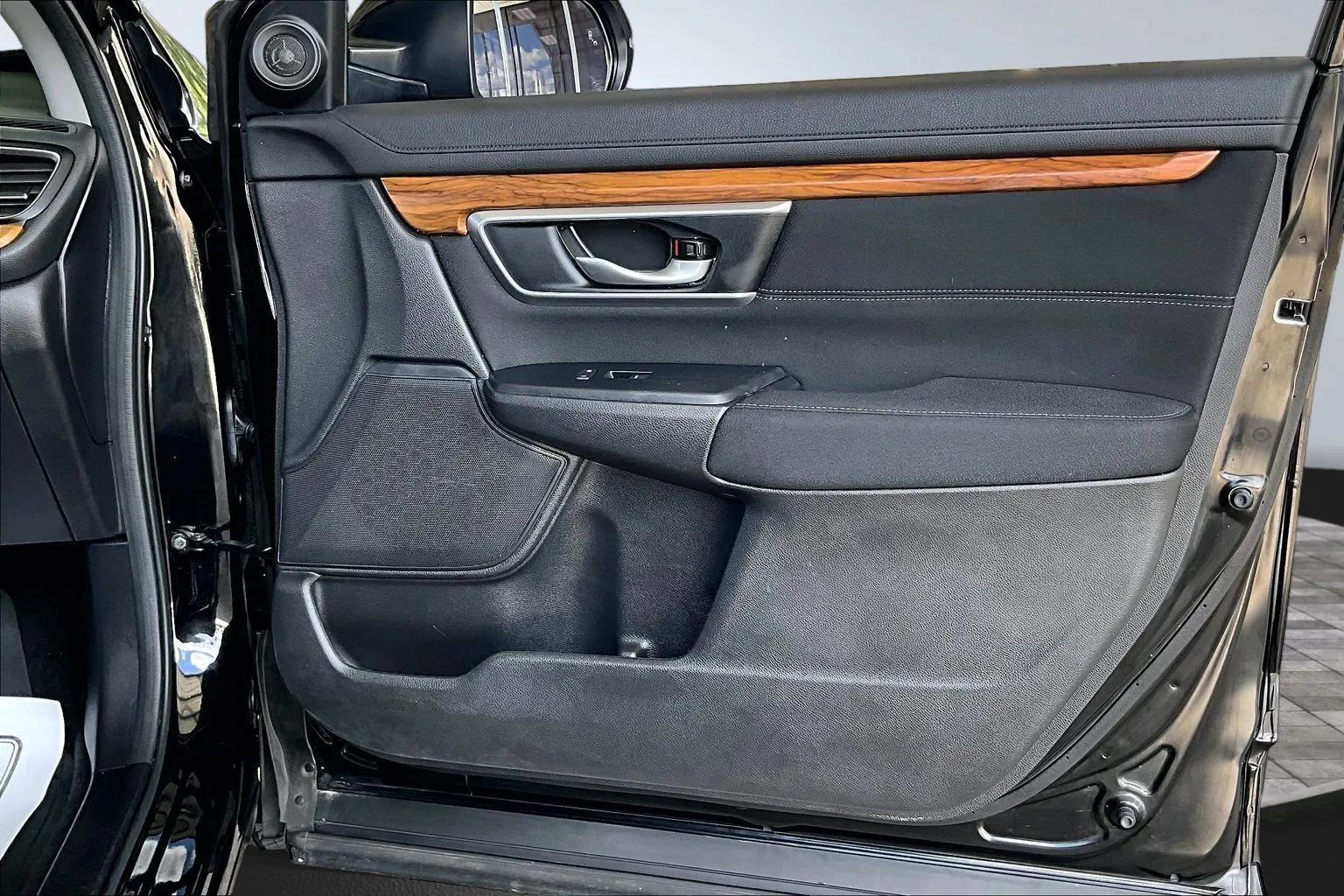 Used 2020 Honda CR-V EX image 25