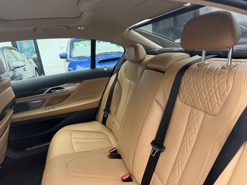 Used 2016 BMW 750i xDrive AWD/4WD image 26
