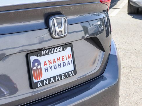 Used 2019 Honda Civic EX-L image 12