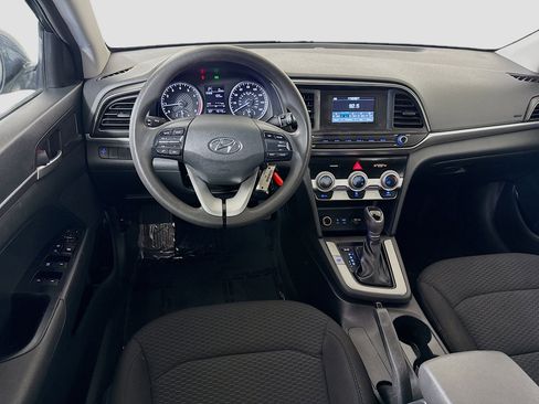 Used 2019 Hyundai Elantra SE w/ Cargo Package image 17