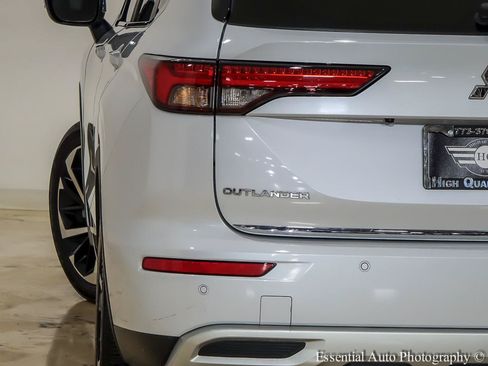 Used 2023 Mitsubishi Outlander SE FWD image 8