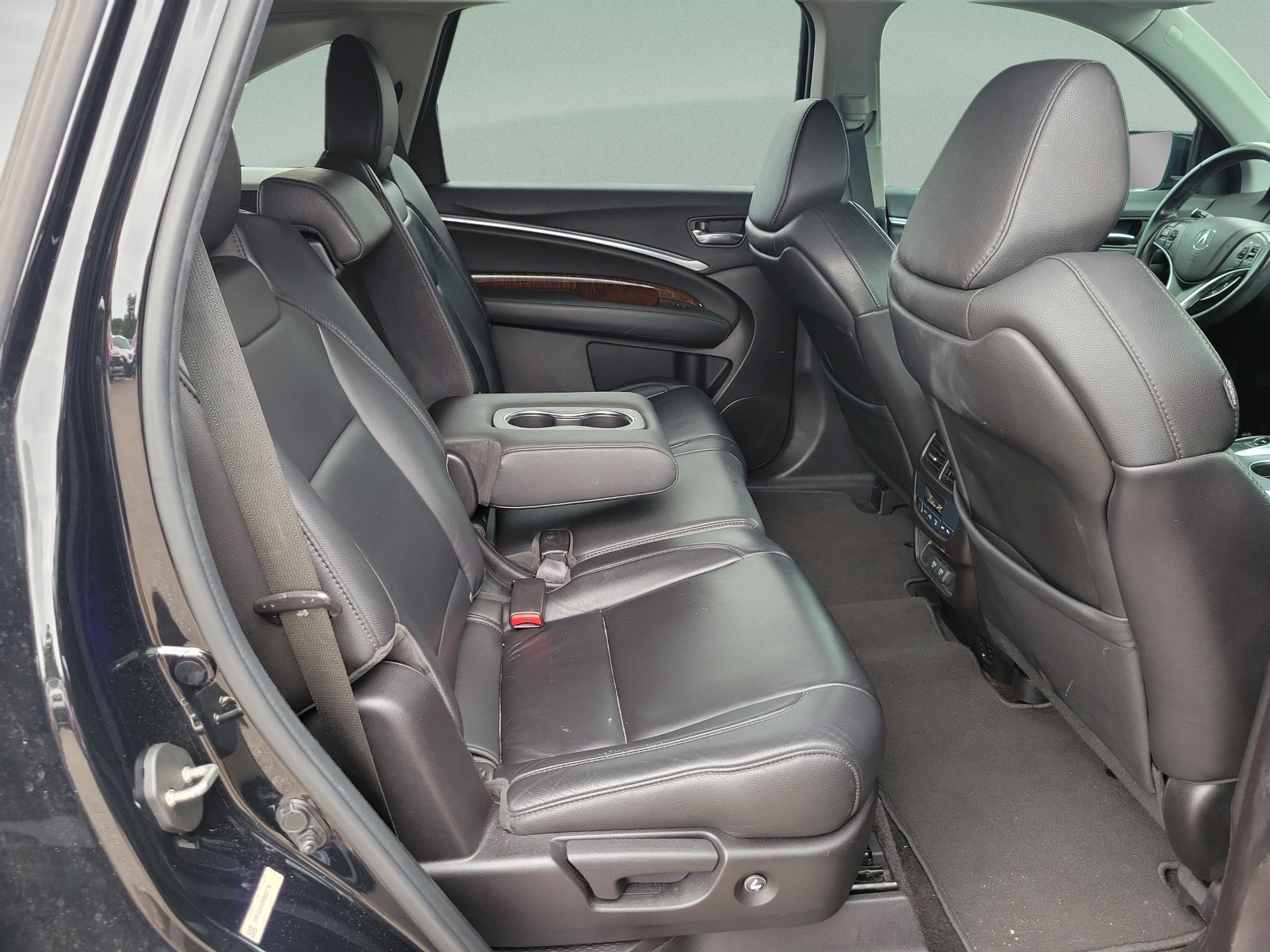 Used 2017 Acura MDX FWD image 10