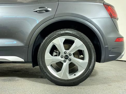 Used 2023 Audi Q5 2.0T Premium Plus w/ Premium Plus Package image 3