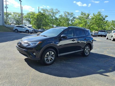 Used 2016 Toyota RAV4 XLE w/ Convenience Package AWD/4WD image 9
