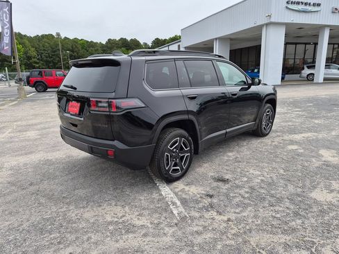 New 2026 Jeep Cherokee Limited AWD/4WD image 3