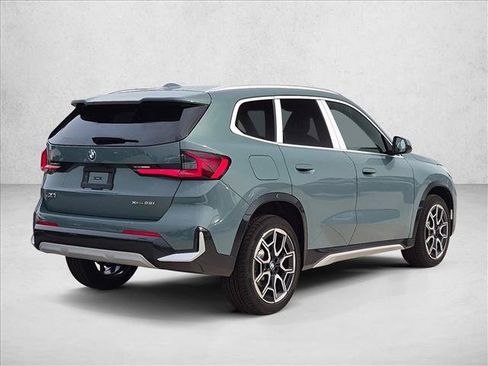 New 2027 BMW X1 xDrive28i AWD/4WD image 2