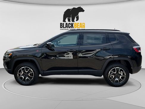 New 2026 Jeep Compass Trailhawk AWD/4WD image 6