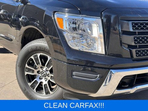 Used 2023 Nissan Titan SV image 2