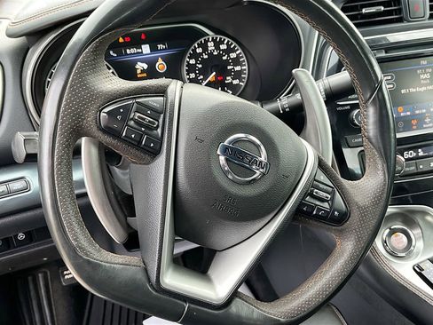 Used 2021 Nissan Maxima SR w/ Sport Mat Group FWD image 11