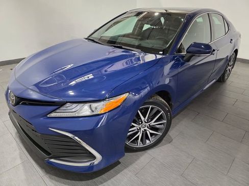 Used 2024 Toyota Camry XLE image 1