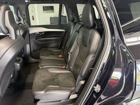 Used 2017 Volvo XC90 T5 R-Design w/ Vision Package FWD image 15