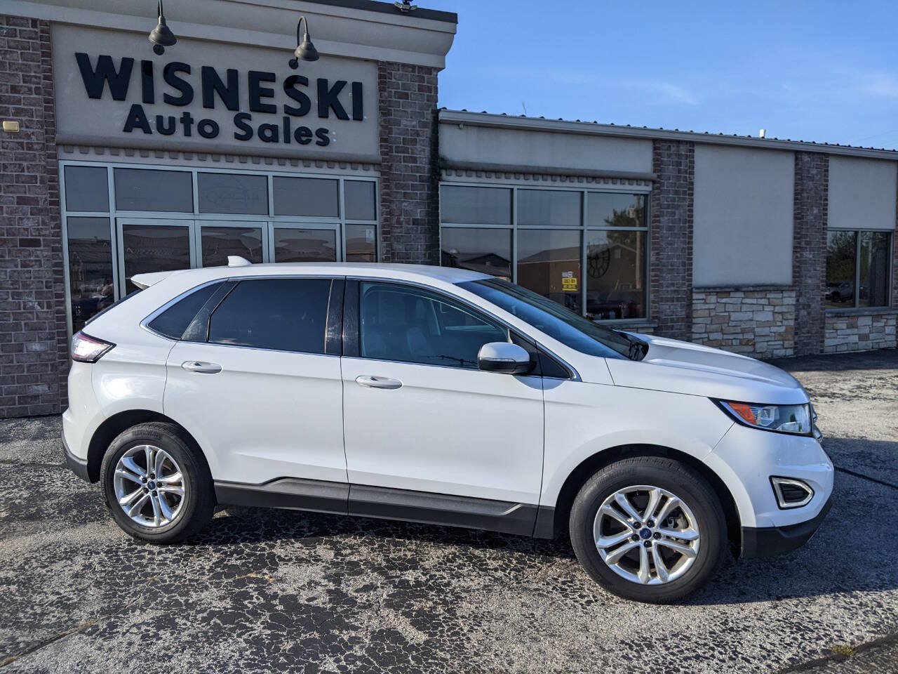 Used 2016 Ford Edge SEL w/ Equipment Group 201A AWD/4WD image 2