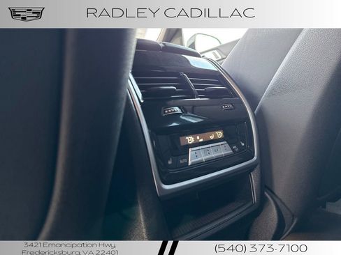 Used 2023 BMW X6 xDrive40i w/ Executive Package image 12