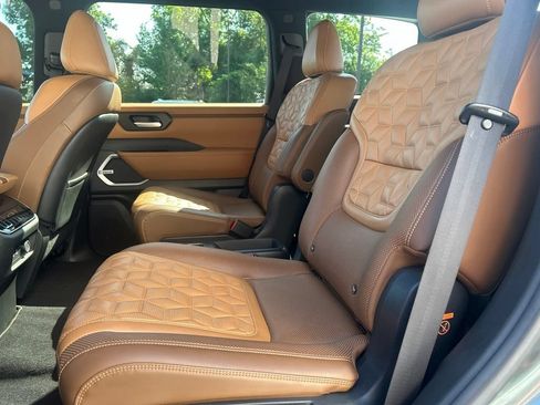 Certified 2025 Nissan Armada Platinum Reserve AWD/4WD image 22